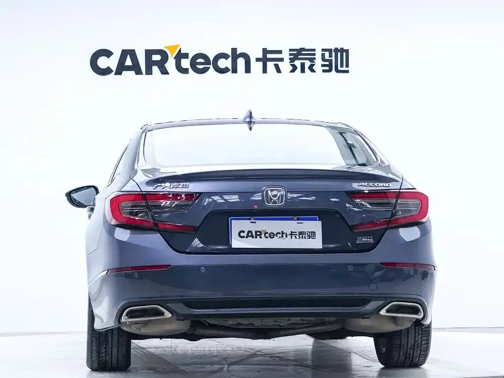 Honda Accord — фото 9