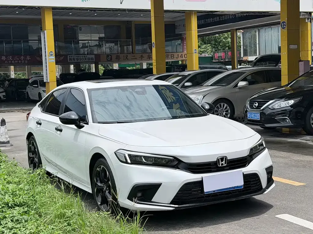 Honda Civic — фото 10