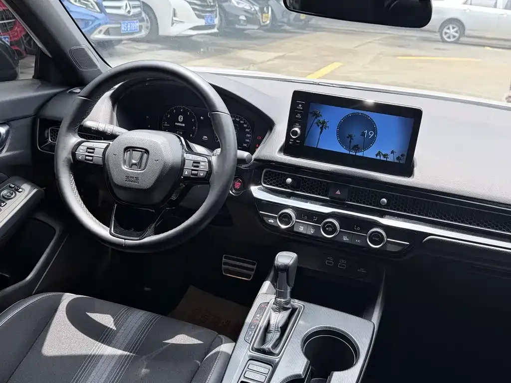Honda Civic — фото 4