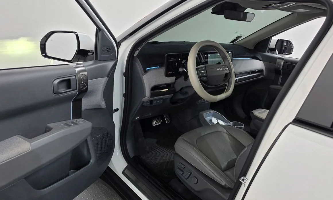 Kia EV3 — фото 8