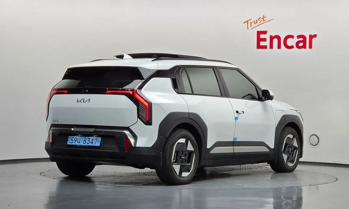 Kia EV3 — фото 4