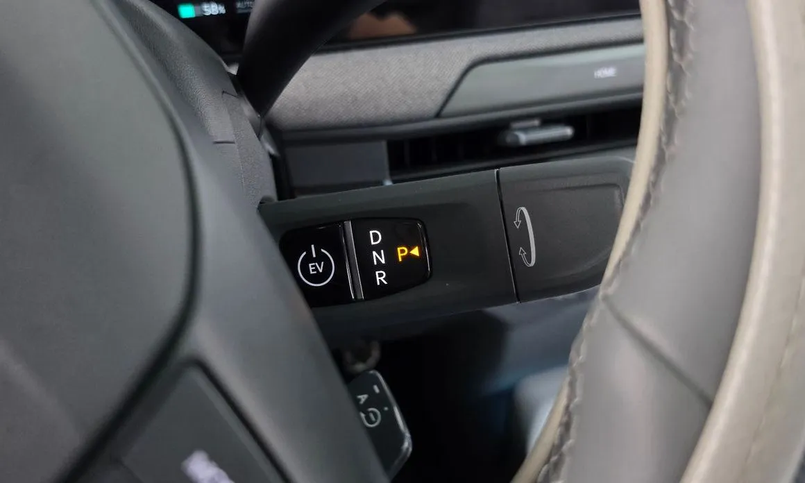 Kia EV3 — фото 2