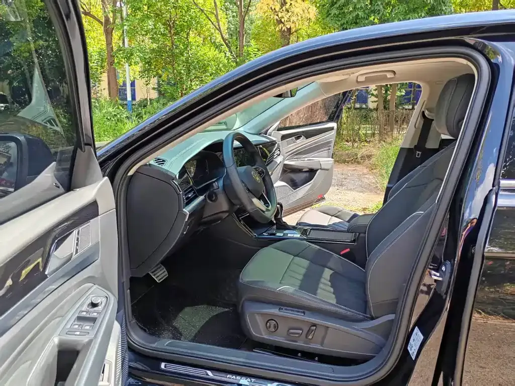 Volkswagen Passat — фото 3