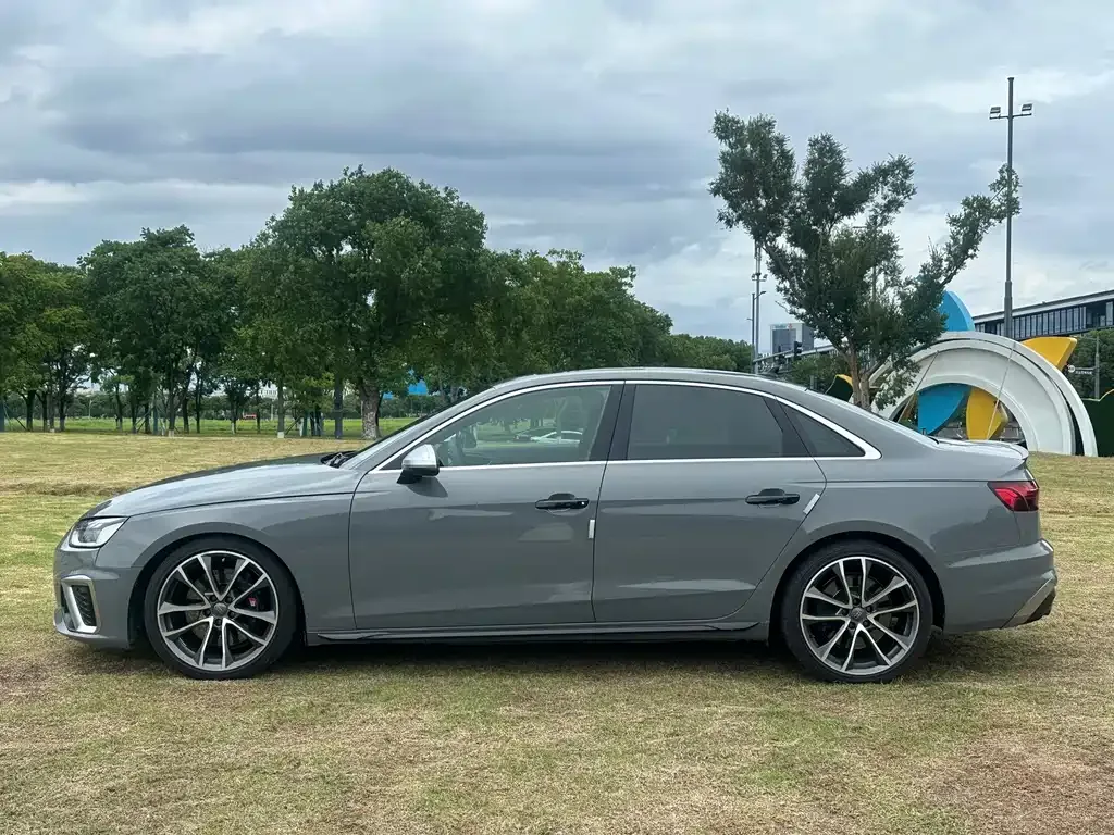 Audi S4 — фото 2