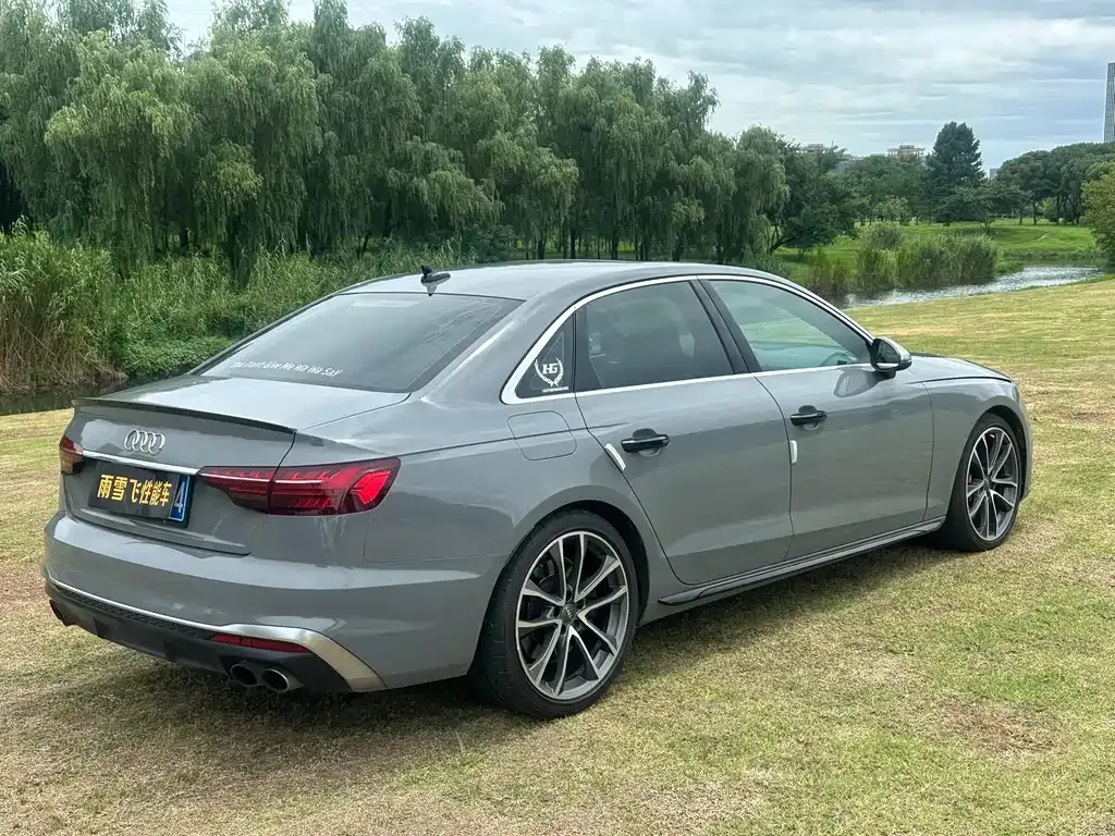 Audi S4 — фото 10