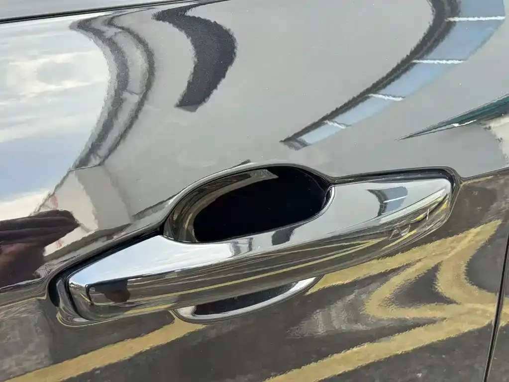 Lynk & Co 03 — фото 2