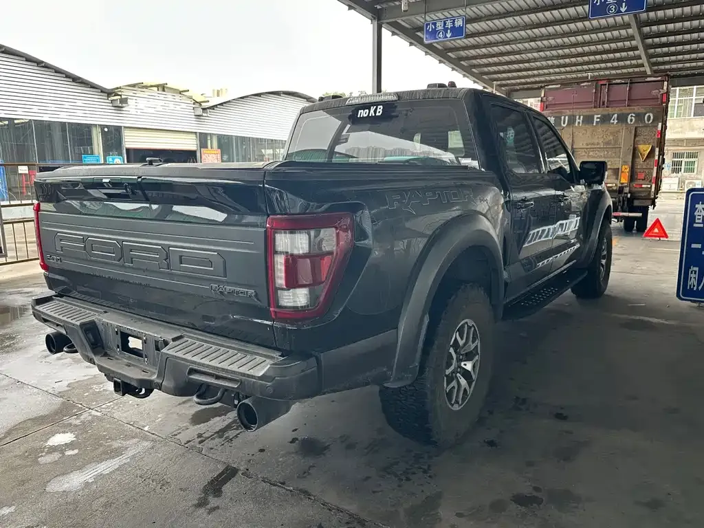 Ford F-150 Raptor — фото 8
