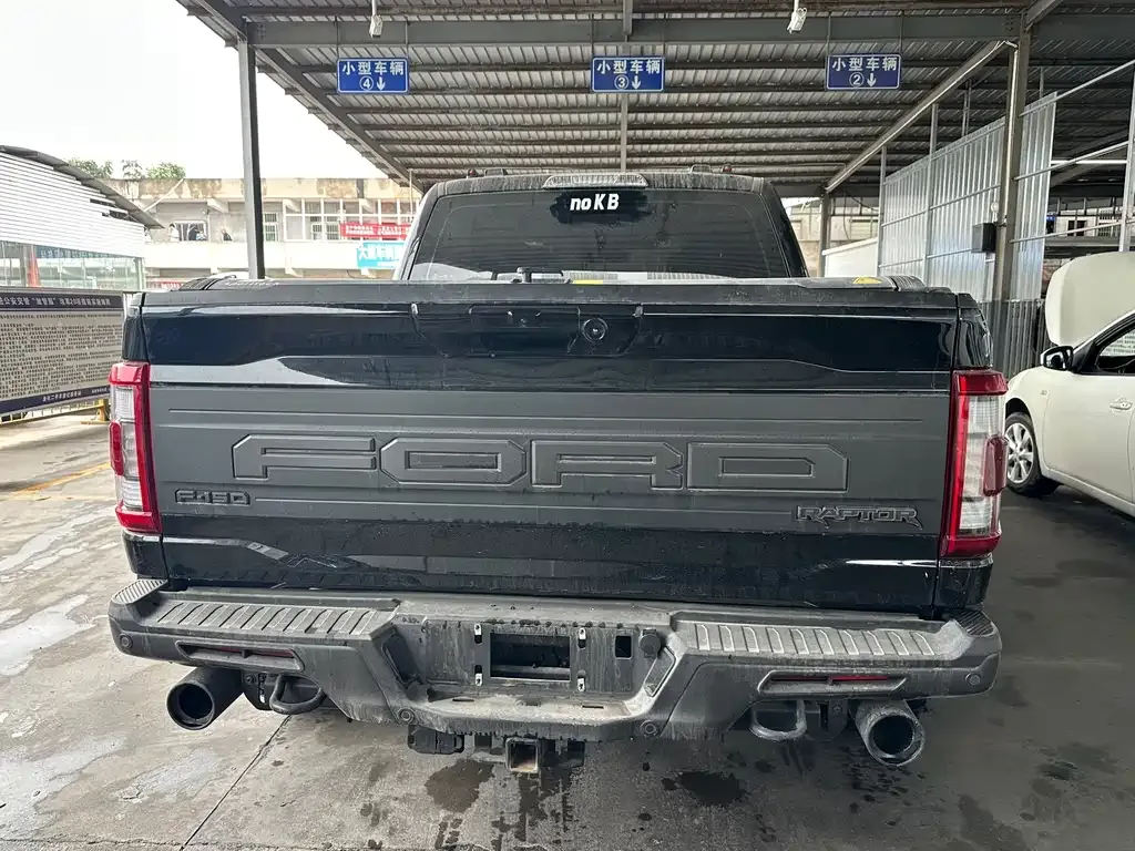 Ford F-150 Raptor — фото 6