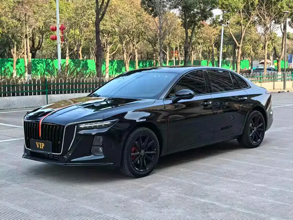Hongqi H5 — фото 1