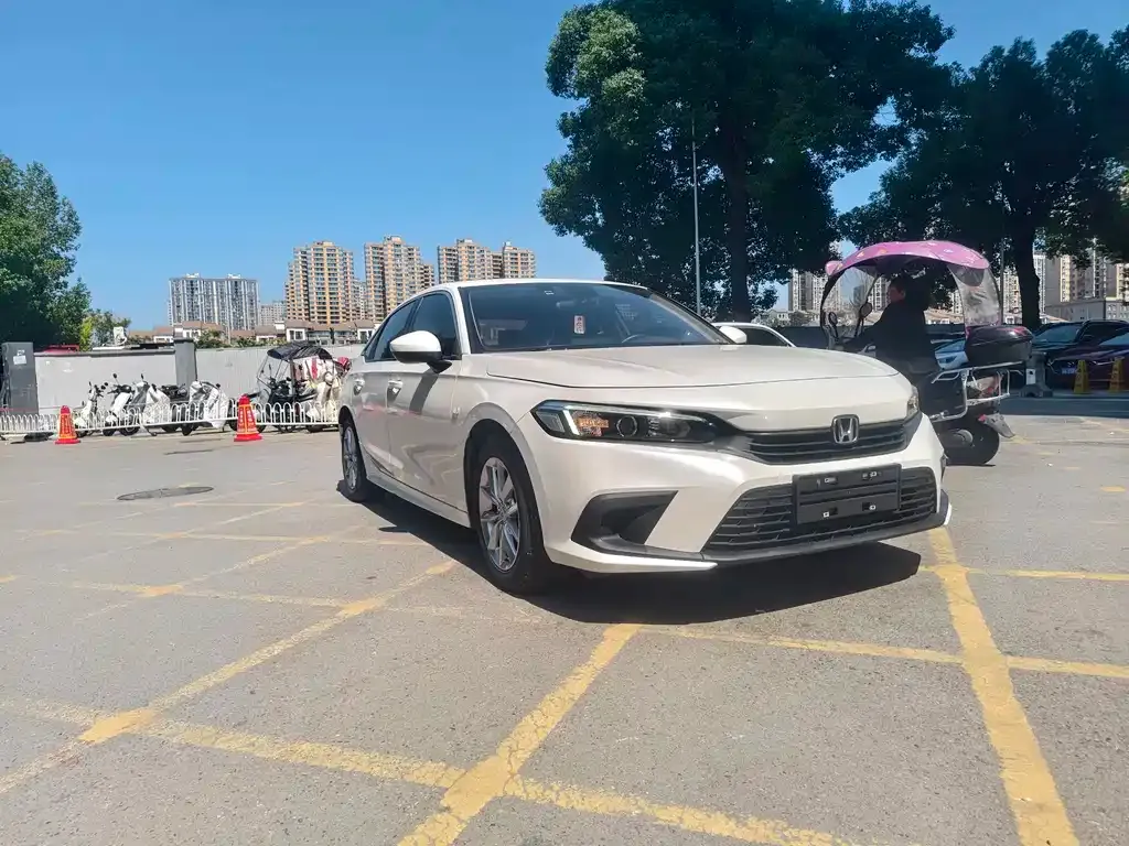 Honda Civic — фото 1