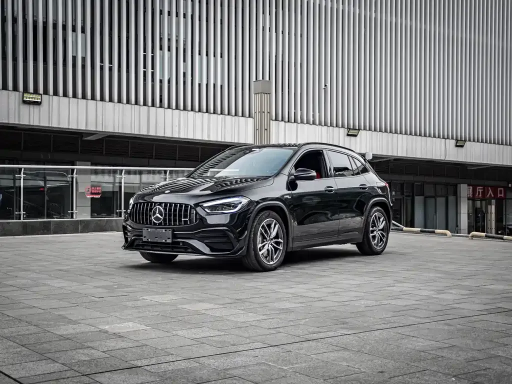 Mercedes-Benz GLA AMG — фото 1