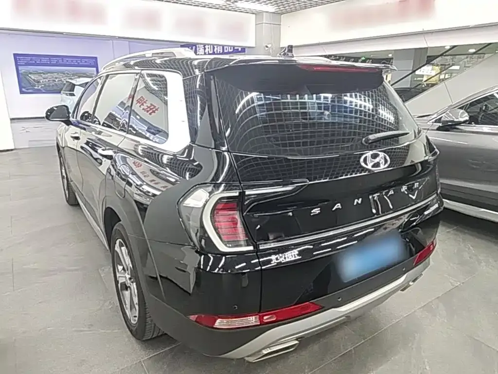 Hyundai Santa Fe — фото 5