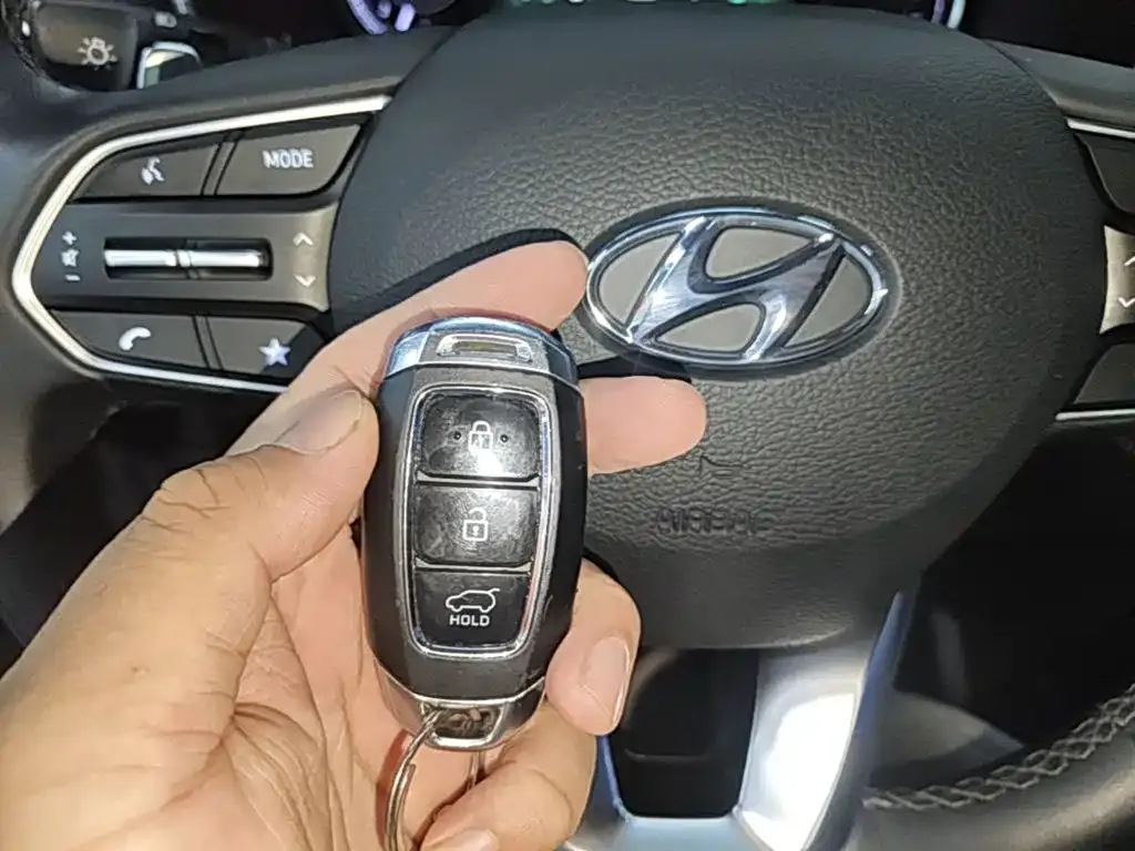Hyundai Santa Fe — фото 2