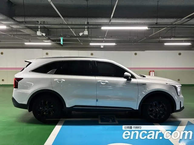 Kia Sorento — фото 5