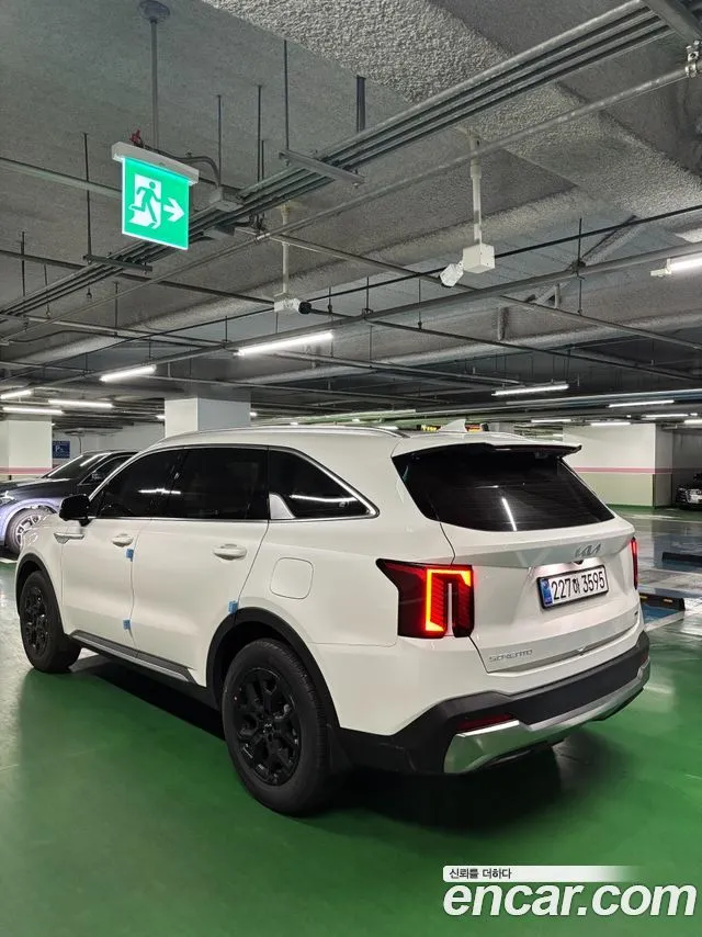Kia Sorento — фото 6