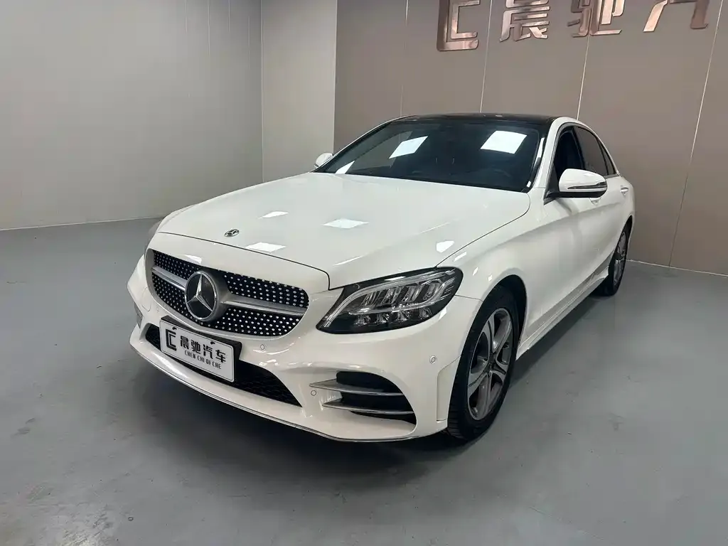 Mercedes-Benz C-Class — фото 1