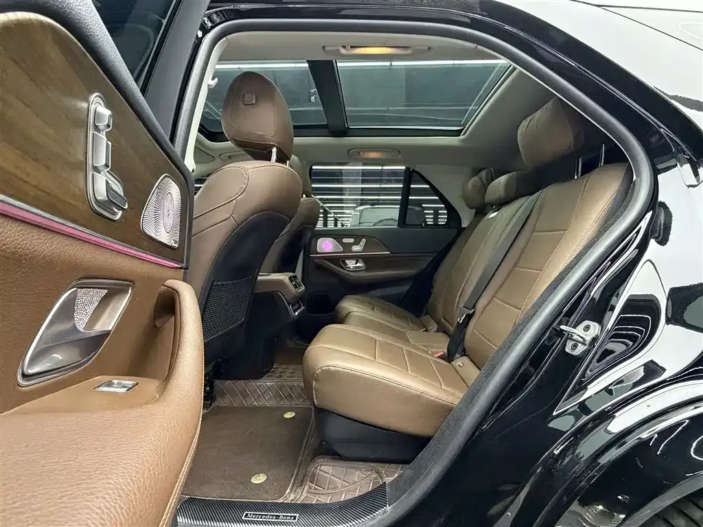 Mercedes-Benz GLE (Import) — фото 10