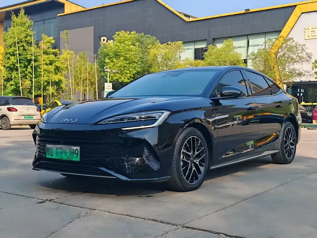 BYD Seal — фото 1