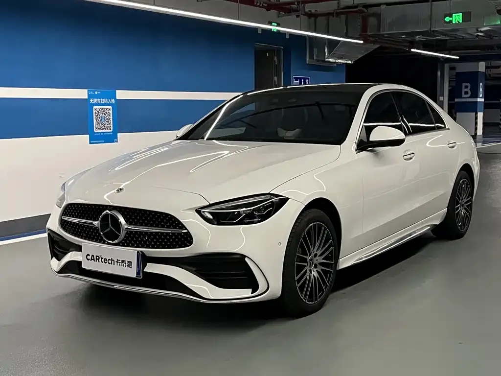 Mercedes-Benz C-Class — фото 1