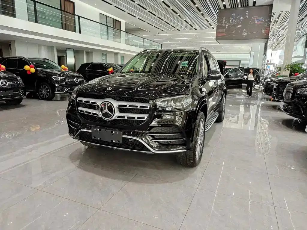 Mercedes-Benz GLS — фото 1