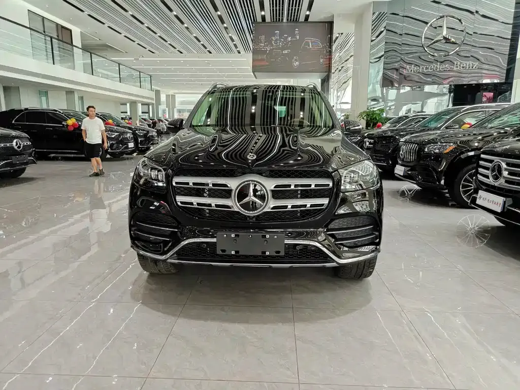 Mercedes-Benz GLS — фото 10