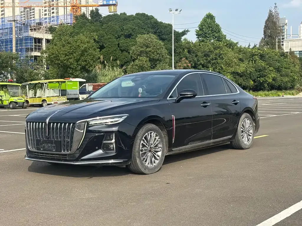 Hongqi H5 — фото 1