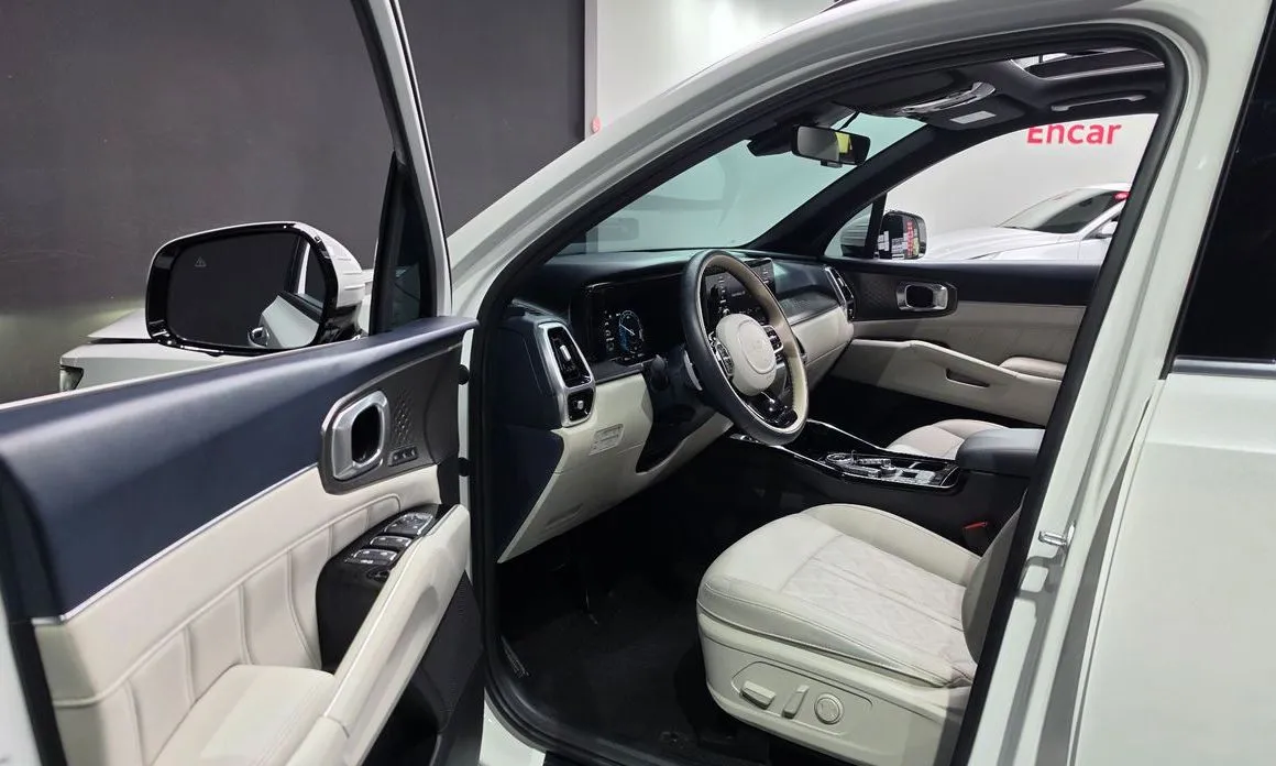 Kia Sorento — фото 8