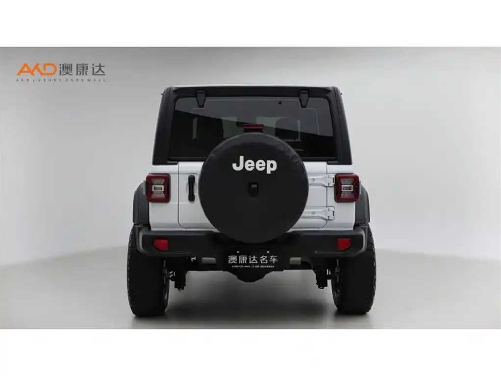 Jeep Wrangler — фото 8