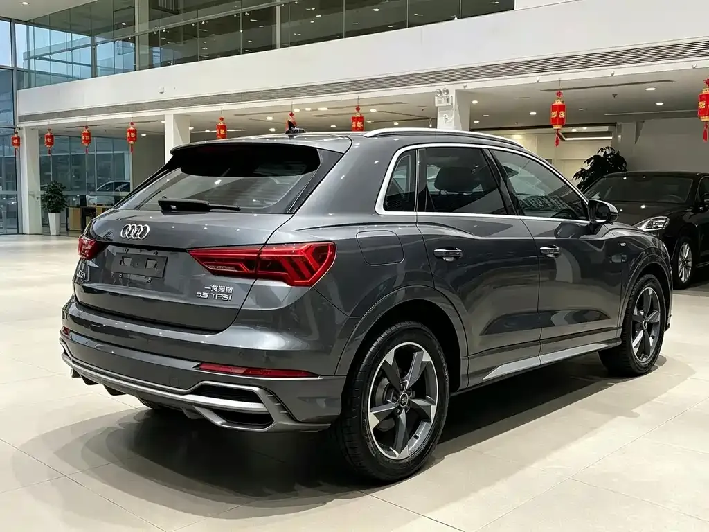 Audi Q3 — фото 5