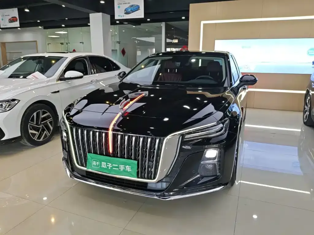 Hongqi H5 — фото 1