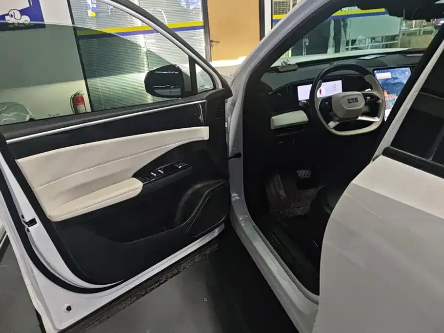 Geely Galaxy L7 — фото 6
