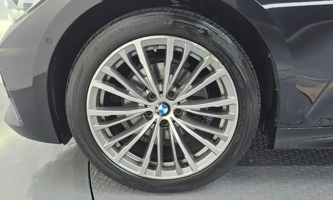 BMW 3-Series — фото 10