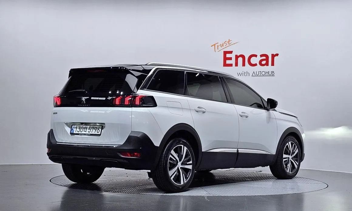 Peugeot 5008 — фото 4