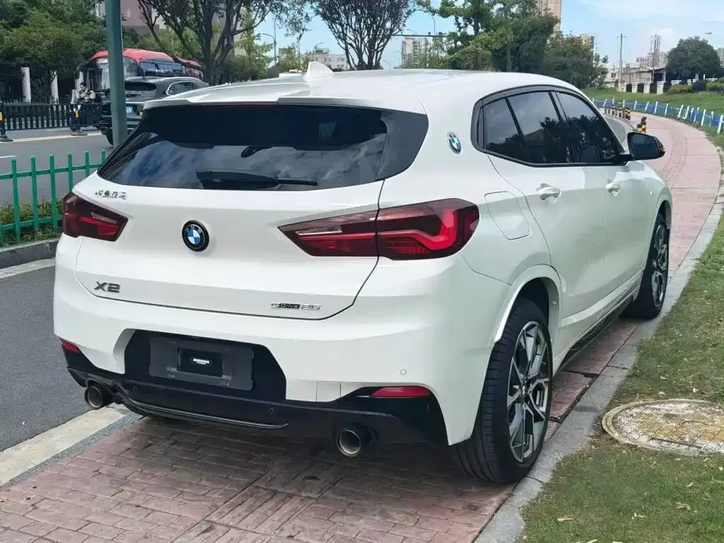 BMW X2 — фото 8