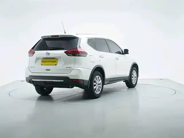 Nissan X-Trail — фото 4