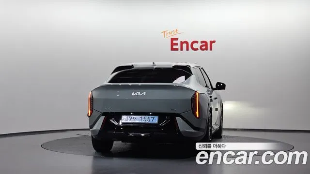 Kia EV4 — фото 2