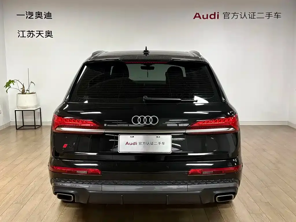 Audi Q7 — фото 4