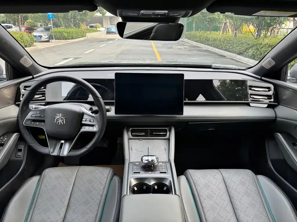 BYD Qin L — фото 4