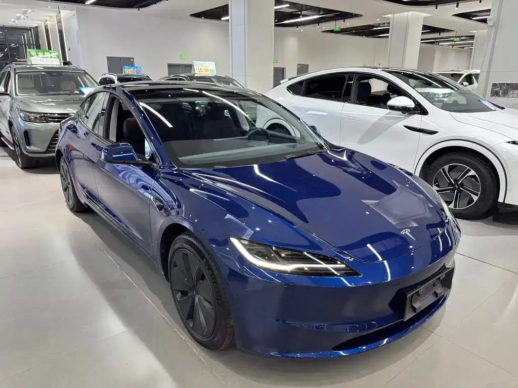 Tesla Model 3 — фото 5