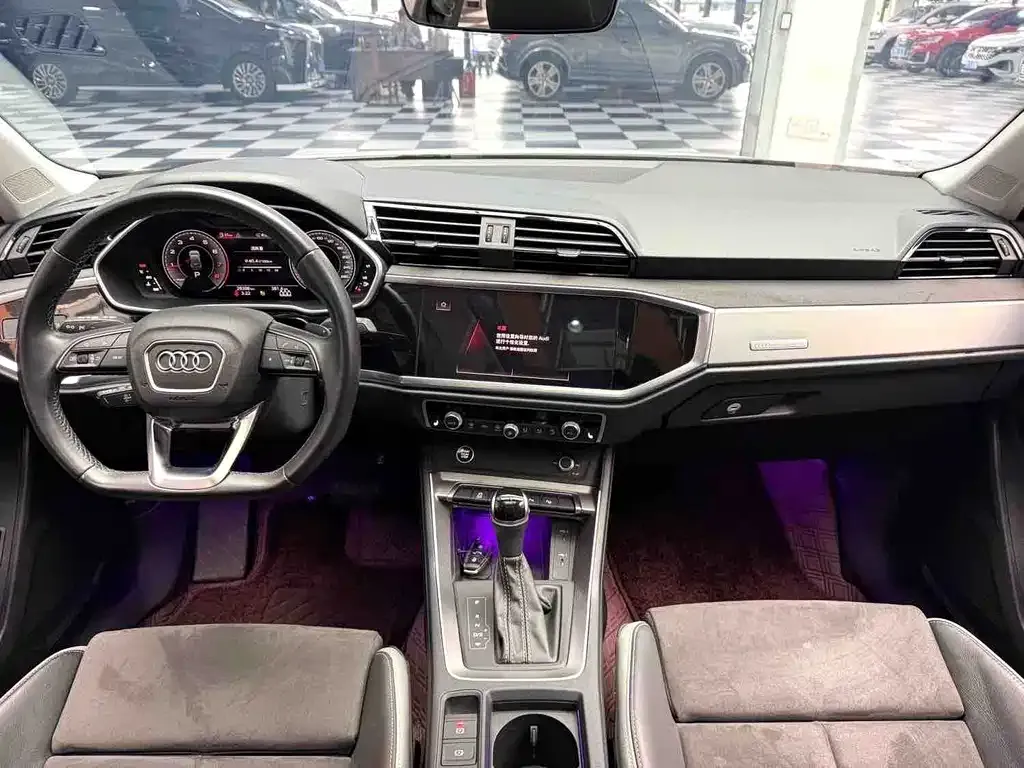 Audi Q3 — фото 4