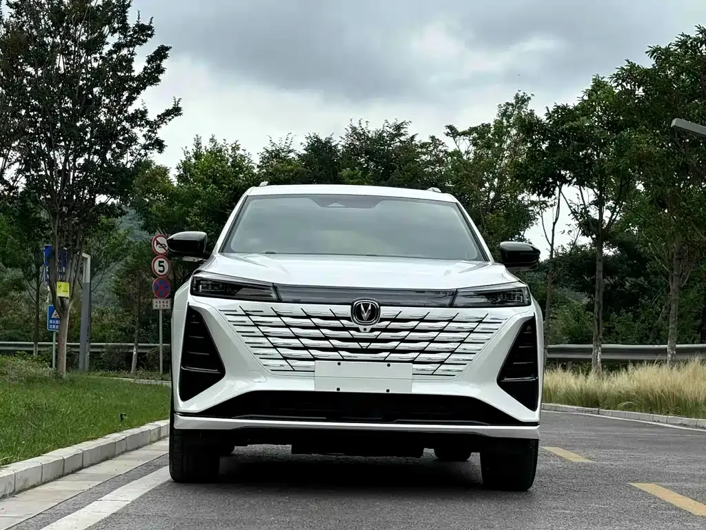 Changan CS75 PLUS — фото 10