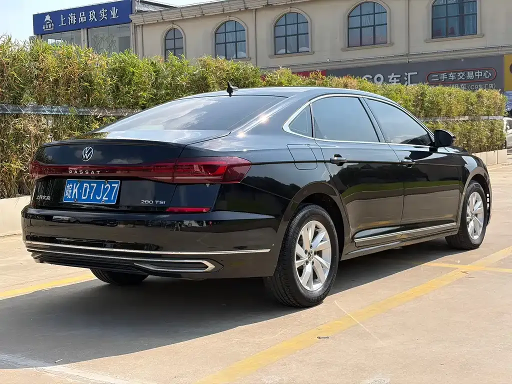 Volkswagen Passat — фото 5