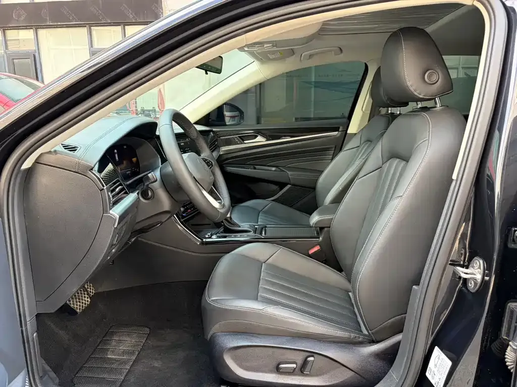 Volkswagen Passat — фото 3