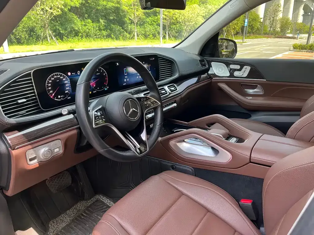 Mercedes-Benz GLE (Import) — фото 9