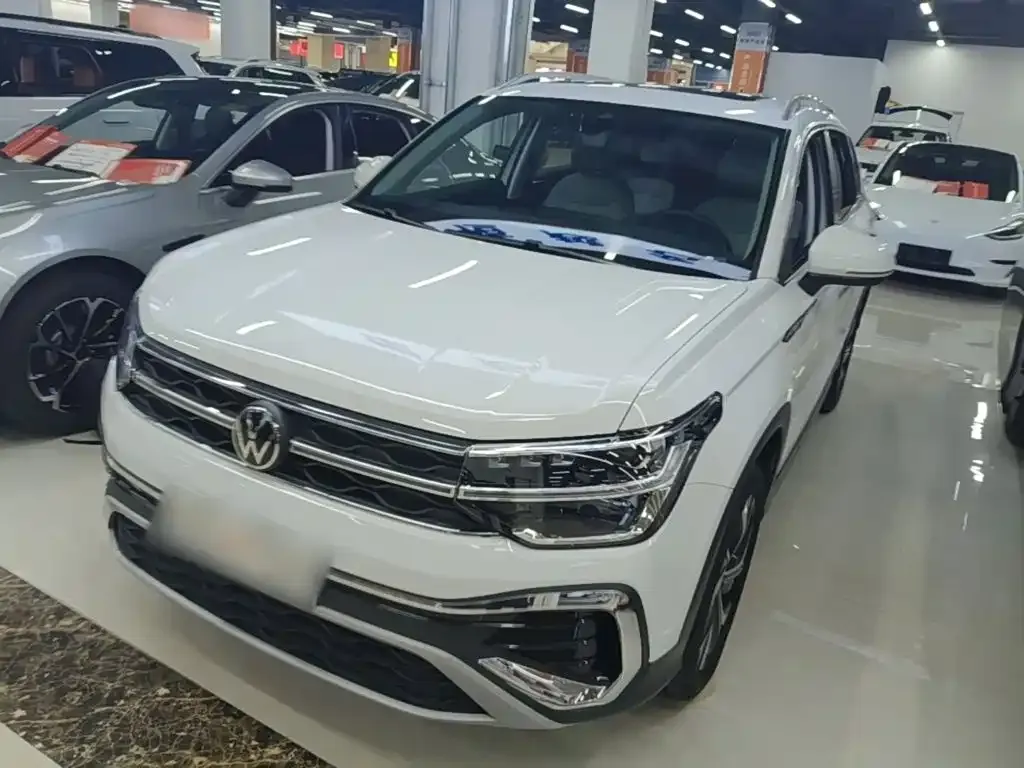 Volkswagen Tharu — фото 1