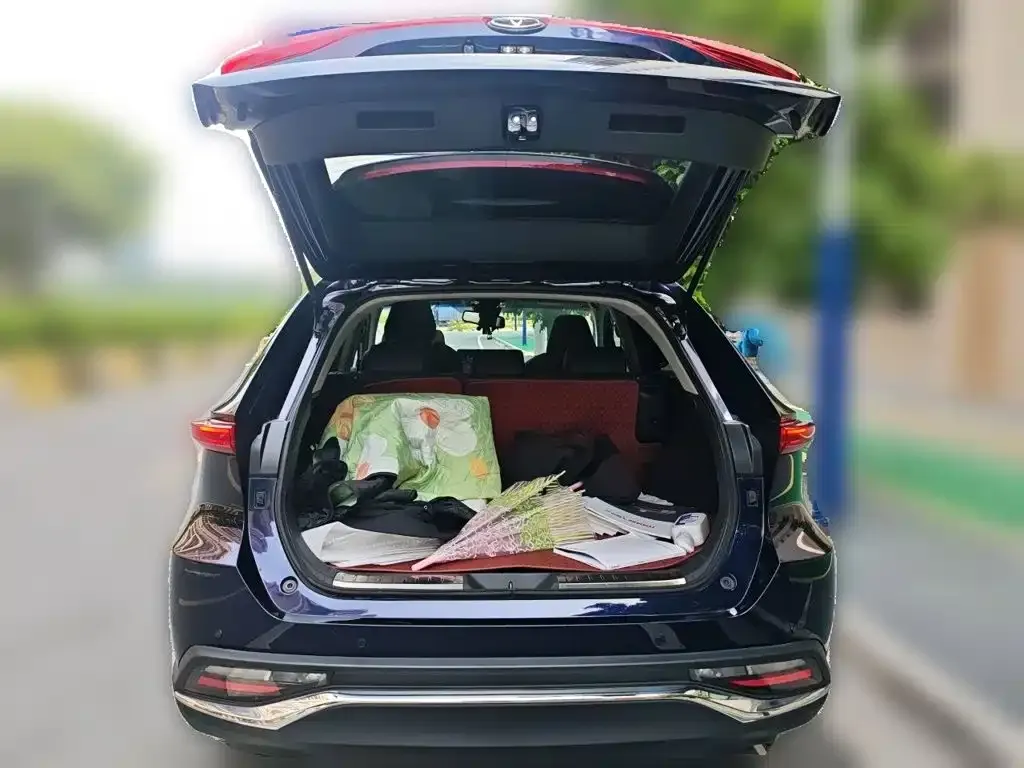 Toyota Harrier — фото 6