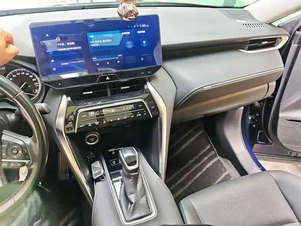 Toyota Harrier — фото 8
