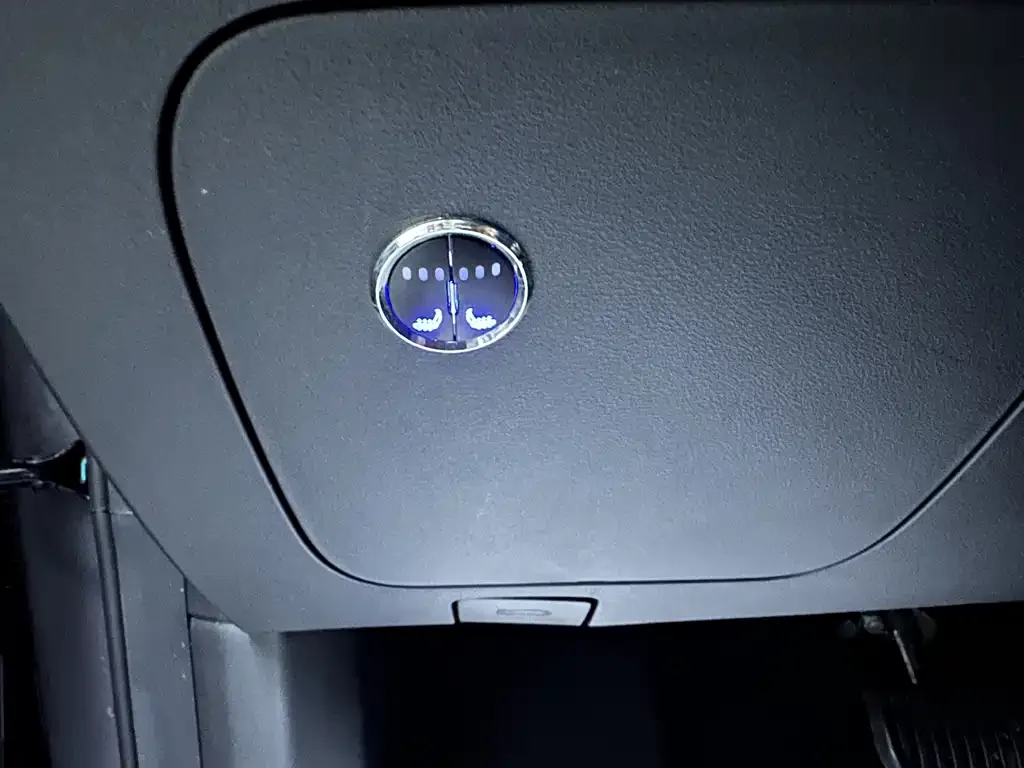 Geely Starburst — фото 9