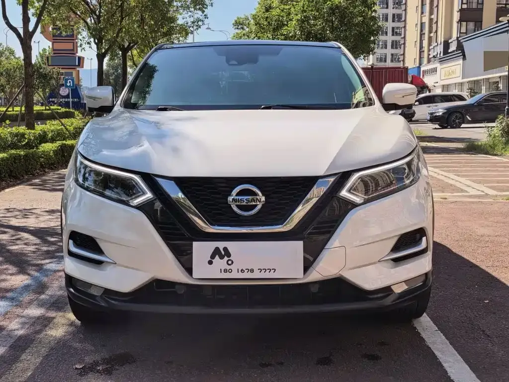 Nissan Qashqai — фото 8