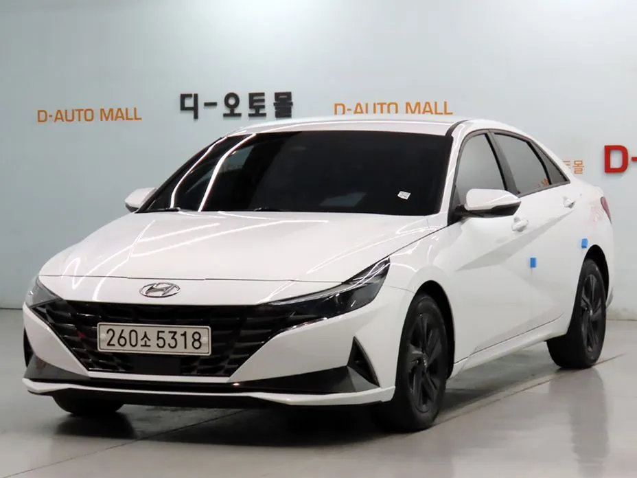 Hyundai AVANTE — фото 1
